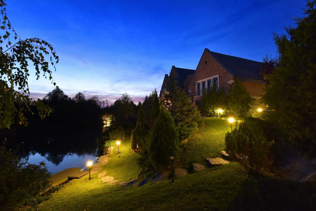 Lacul Verde Resort Ploieşti Exteriér fotografie